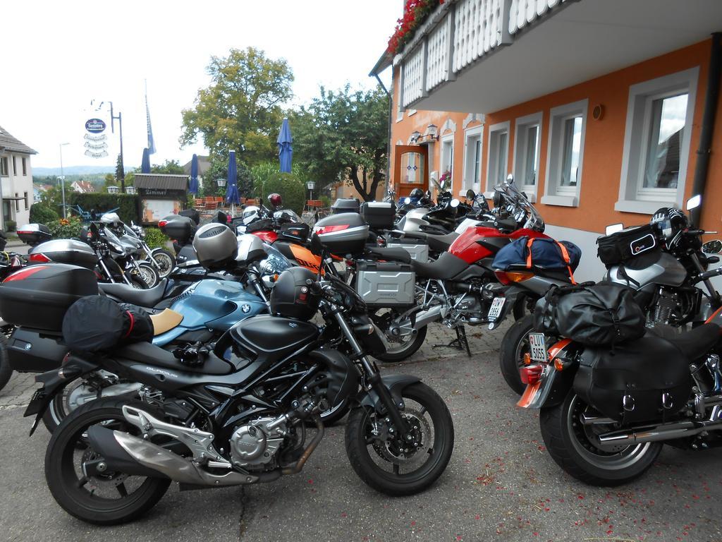Landgasthof Schutzen Ξενοδοχείο Tengen Εξωτερικό φωτογραφία